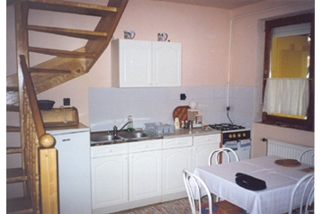 Hungary Privát Lenti, Exterior